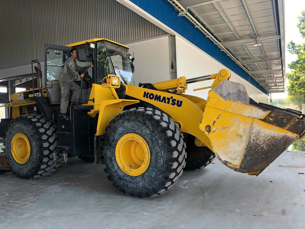 SỬA CHỮA  CÁC LOẠI XE XÚC LẬT